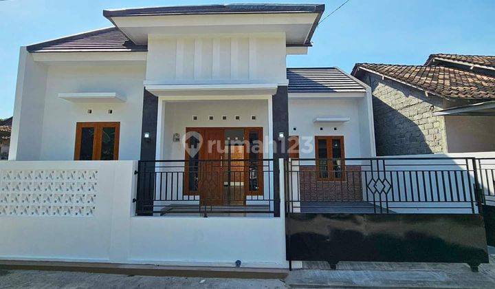 RUMAH MURAH DEKAT SEKOLAH BUDIMULIA TAJEM 1