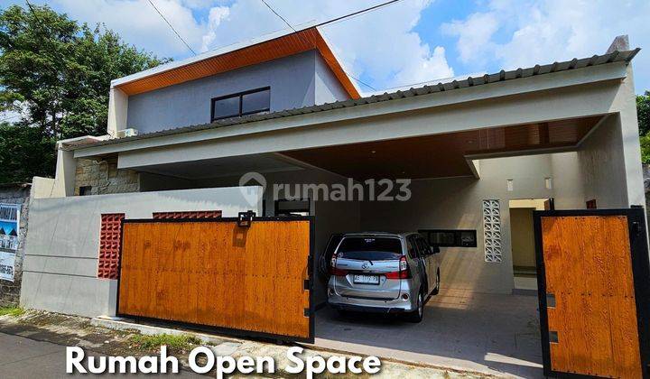 Rumah Cantik Kontemporer Open Space Dekat Sd Model & Stadion Maguwo, Kampus Unriyo, Upn, Amikom 1