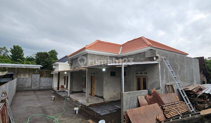 Rumah Murah Area Jl Kaliurang Km 9. Hanya 15 Menit Ke Ugm, Upn, Pakuwon Mall 2