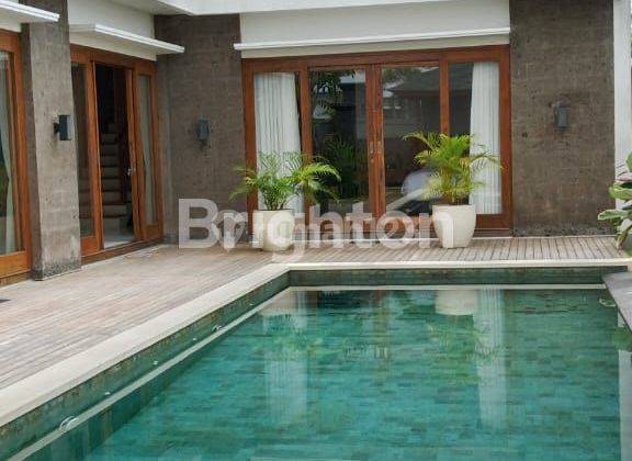 Villa 3 Bedroom at uluwatu with ocean view 1