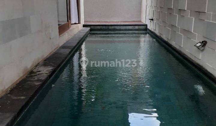 Villa Furnished With Pool. Ungasan Area In Front Of Gwk Park.
 1