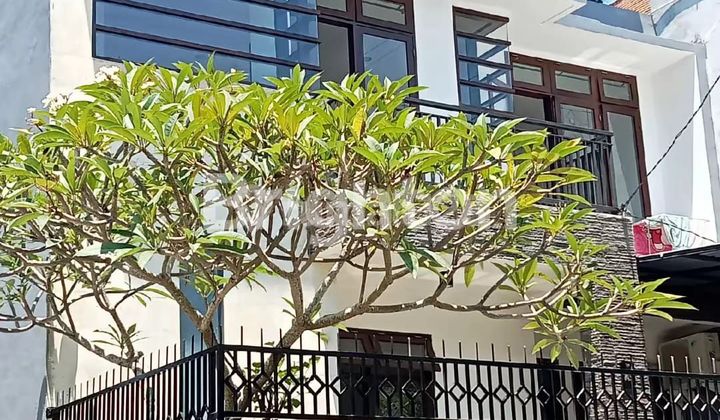 2-Story House Semi Furnished in Jimbaran Area