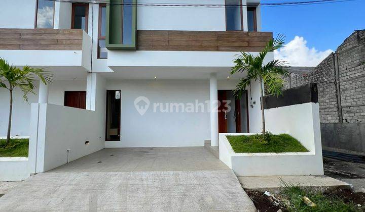 DIJUAL RUMAH INDENT GATSU TIMUR 2 LANTAI 1