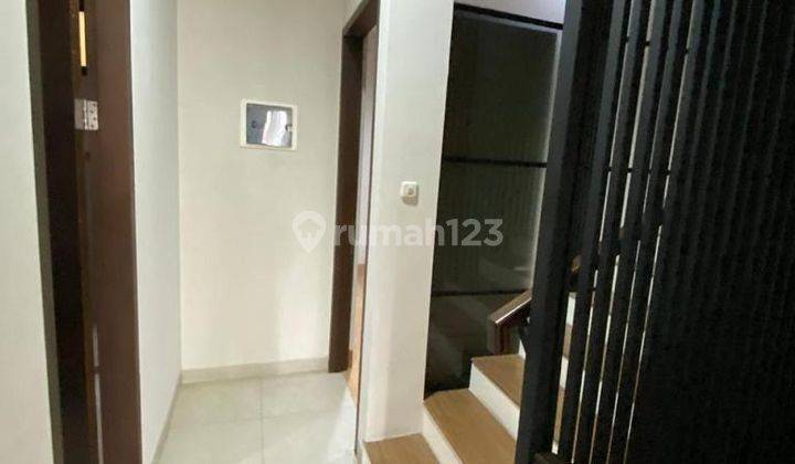 Rumah Rapi Interior di Tomang 6x15 Siap Huni 2