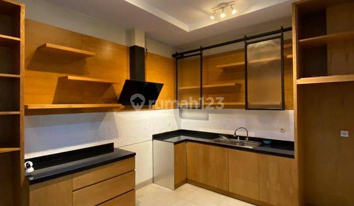 Rumah Rapi Interior di Tomang 6x15 Siap Huni 1