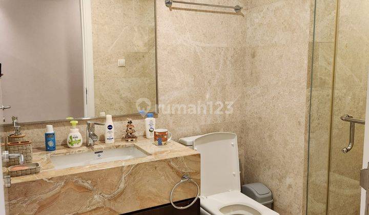 kamar mandi the residence at ascott kuningan