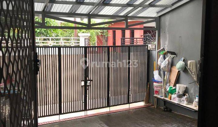 Dijual Rumah Dibawan 2M Di Bintaro Jakarta Selatan  3 Lantai Unfurnished Bagus SHM - Sertifikat Hak Milik di Rumah Kesehatan Bintaro Jakarta Selatan, Graha Bintaro 1