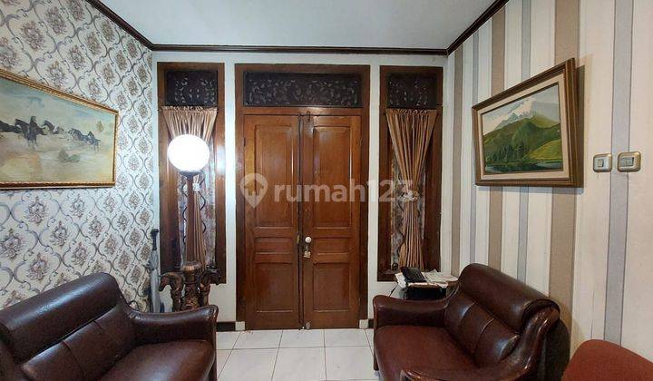  Rumah Teduh Dijual 3 Lantai Semi Furnished Bagus SHM - Sertifikat Hak Milik di Puri Bintaro, Bintaro 2