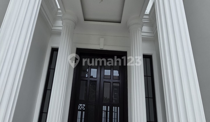 American Classic House Unfurnished New SHM - Certificate of Ownership in Bintaro, South Tangerang 2