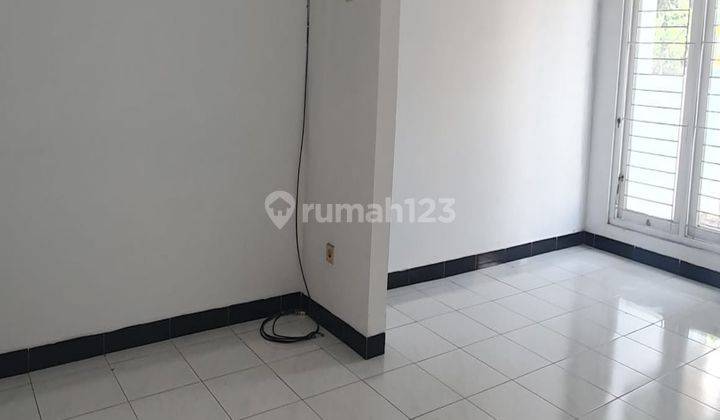  Rumah Bagus SHM - Sertifikat Hak Milik Dalam Cluster Bintaro Tangerang Selatan Unfurnished 2