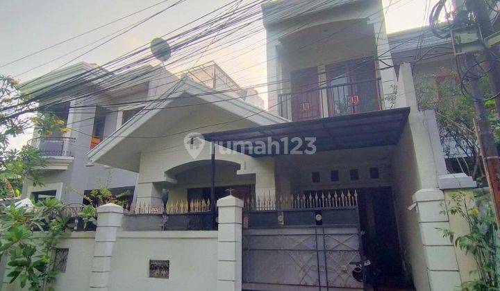 Dijual  Rumah Bagus  SHM - Sertifikat Hak Milik Semi Furnished di Bendungan Hilir Jakarta Pusat, Dekat KRL Dan St MRT Bendungan Hilir 1