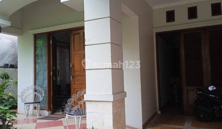 Dijual  Rumah Bagus  SHM - Sertifikat Hak Milik Semi Furnished di Bendungan Hilir Jakarta Pusat, Dekat KRL Dan St MRT Bendungan Hilir 2