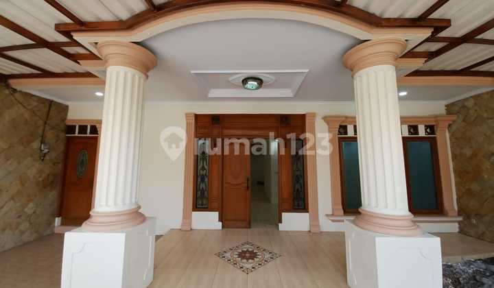 Spacious House Suitable for Families, Very Affordable and Cheapest Price, Located in East Bekasi.