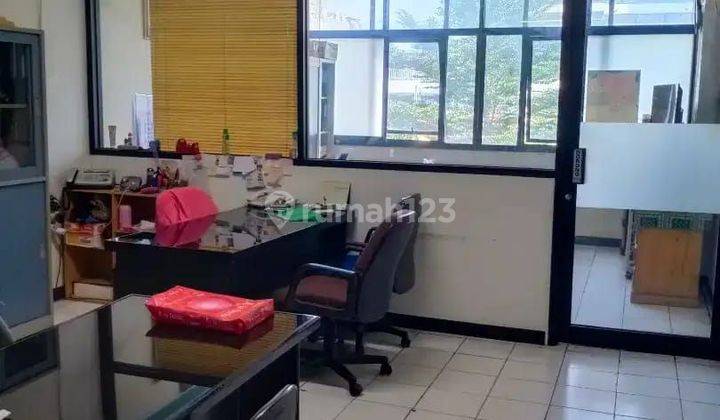 Jual ruko strategis murah 3 lantai di Jatinegara, Jakarta Timur 2