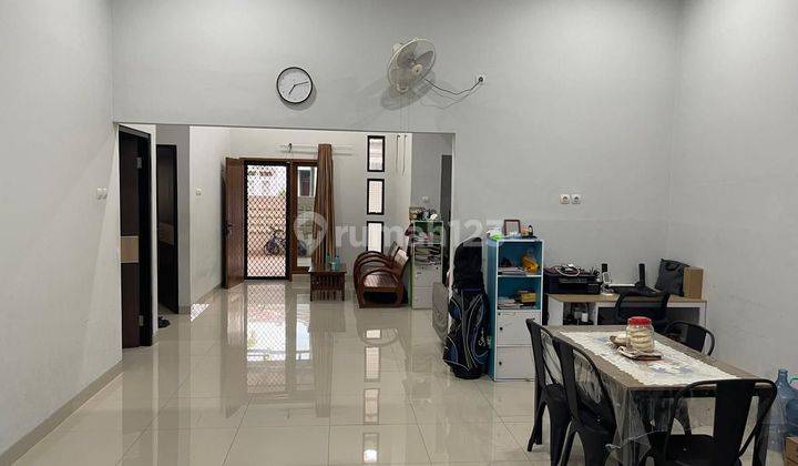 Jual Rumah Luas & Bagus Di Aralia, Harapan Indah 2, Bekasi Kota 1