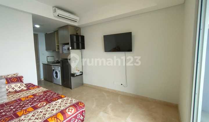 Studio Furnish Gold Coast Pik - View Kolam Renang, Siap Huni 2