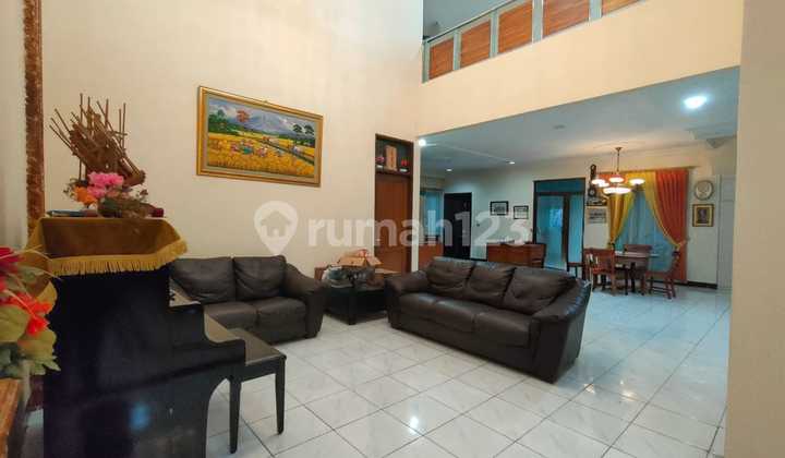 Luxury House Walet Permai Pik - Bangunan Besar & Elegan