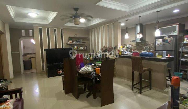 Jual Rumah Luas & Bagus Di Pinggir Jalan Raya, Pondok Melati, Bekasi Kota 1