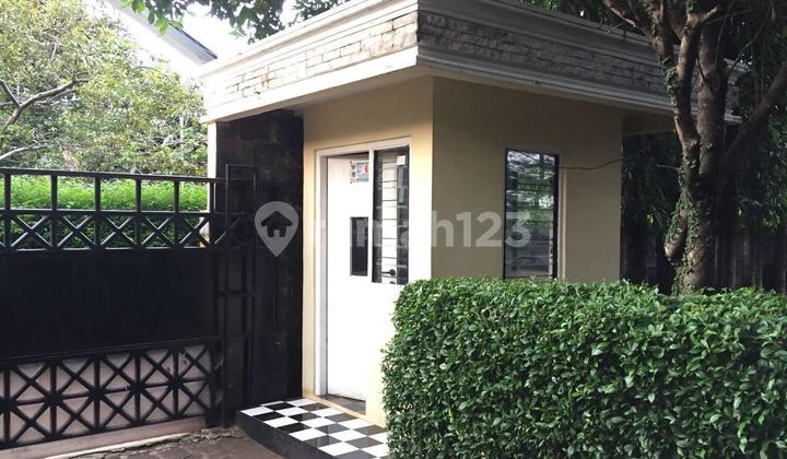 Rumah 2 Lantai Dgn Kolam Renang dan Taman Luas di Pondok Aren- Bintaro Sektor Iv Tangerang Selatan