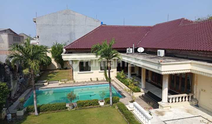 Luxury House + Private Pool Jemur Andayani Near Tenggilis, Ubaya, Petra, Central Park 2