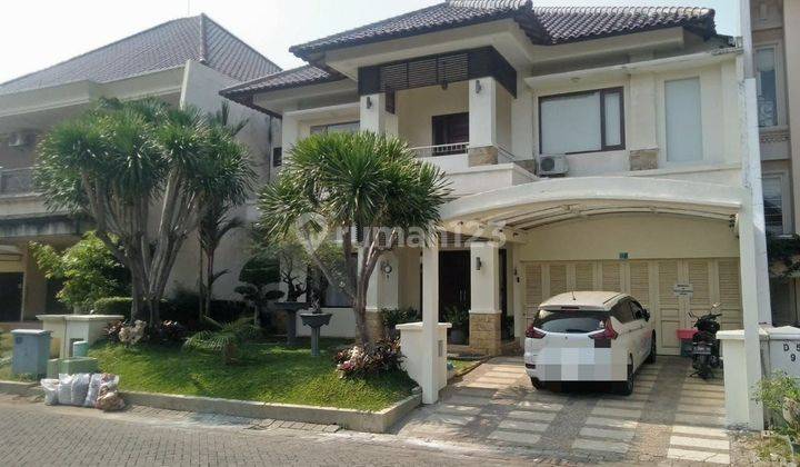 Rumah 2 Lantai Bagus Semi Furnished SHM di Pakuwon City, Surabaya 1