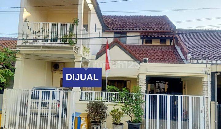 Rumah 2 Lantai Bagus SHM di Babatan Pratama Dekat Royal Residence 1