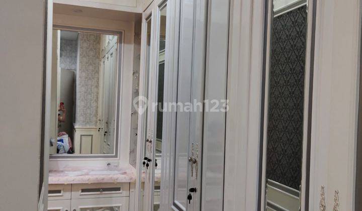 Rumah Shm Interior Mewah Full Furnish di Sutorejo 2