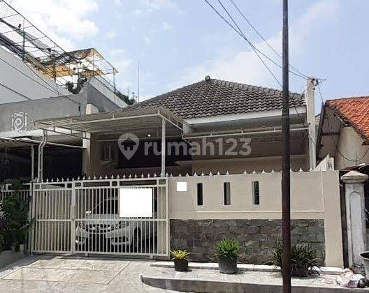 Rumah 2 Lantai SHM di Penjaringan Asri Dekat Tenggilis 1