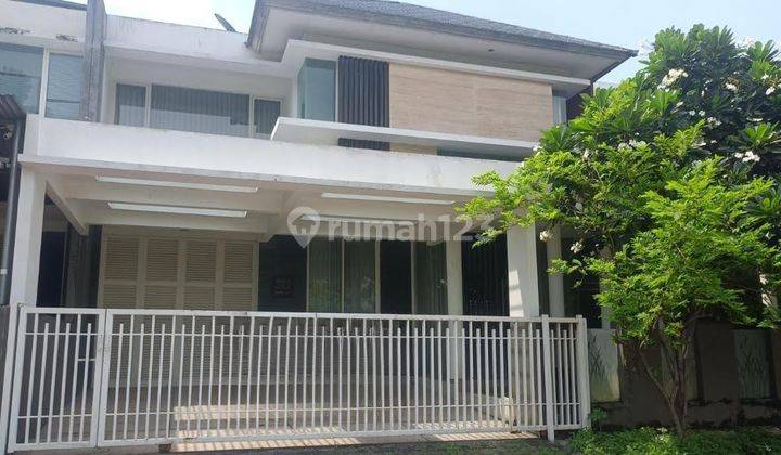 Rumah 2 Lantai Bagus Unfurnished SHM di Citraland, Surabaya 1