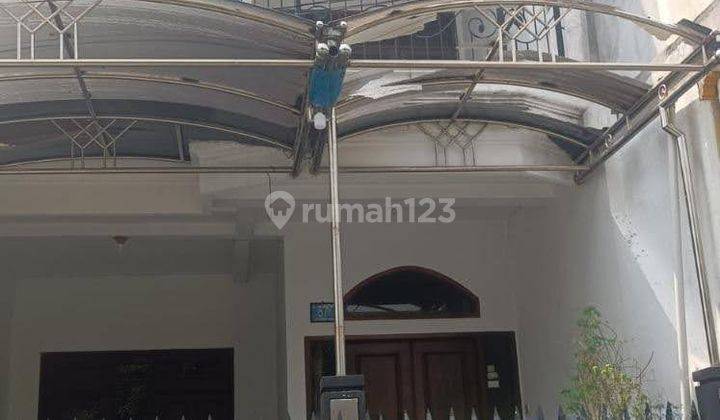 Rumah 2 Lantai Bagus Unfurnished SHM di Kupang Jaya, Surabaya 1