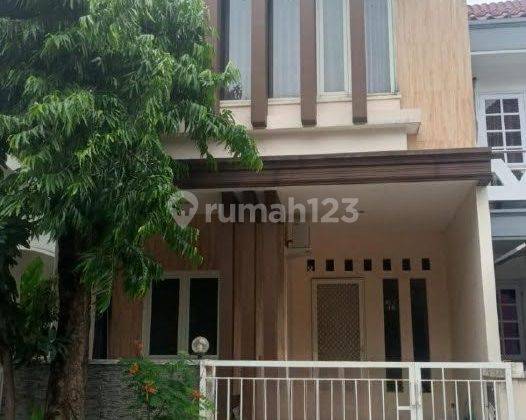 Rumah 2 Lantai Bagus SHM di Villa Valensia Pakuwon 1