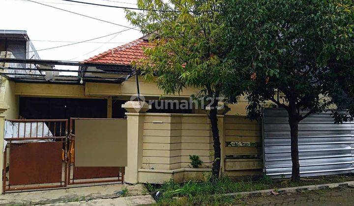 Rumah Bagus Unfurnished SHM di Manyar Kartika 1