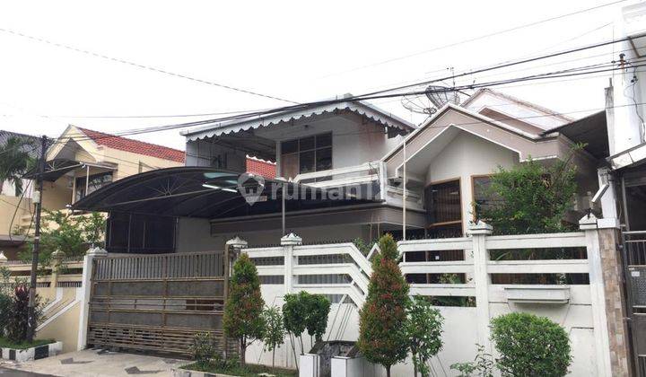 Rumah Bagus Row Jalan 3 Mobil di Dharmahusada Indah Timur 2