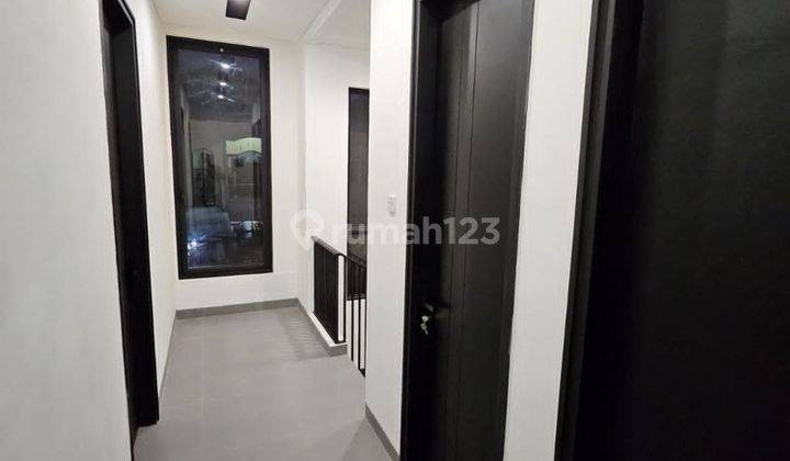 Rumah 2 Lantai Baru Unfurnished SHM di Babatan Pantai  2