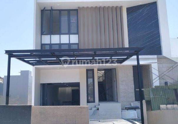 Rumah 2 Lantai Baru Semi Furnished HGB di Pakuwon City Dekat Sutorejo 1