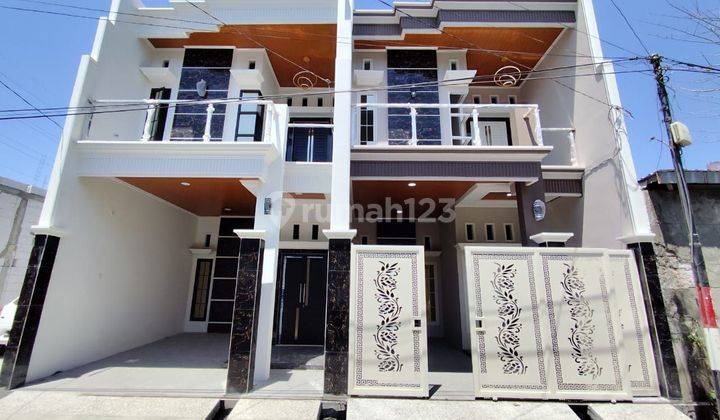 Rumah 2 Lantai Baru Unfurnished SHM di Lebak Free Dapur Dekat Sutorejo Mulyosari 1