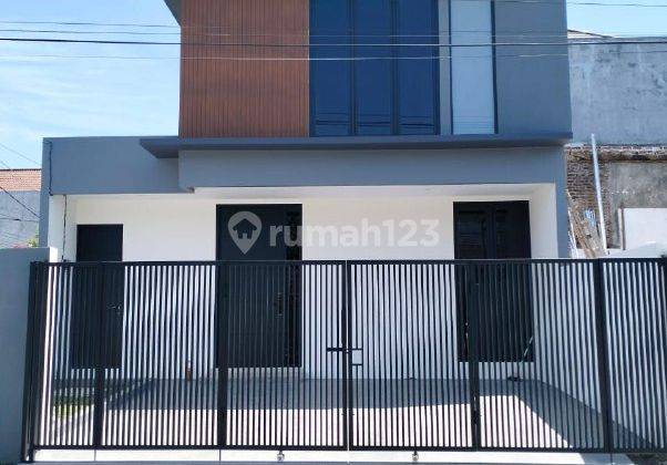 Rumah 2 Lantai Baru Unfurnished SHM Di Perumahan Babatan Pantai 2