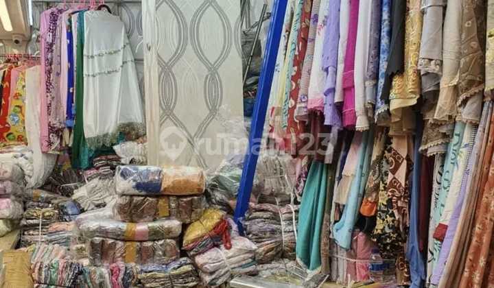 Kios Hook di Blok B Tanah Abang Lokasi Strategis Siap Pakai 73041 2