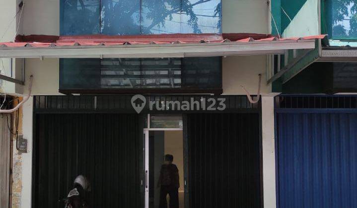 Ruko 2 Lantai Kondisi Rapi Oke Utk Usaha di Taman Harapan Baru 22044 Mar 1