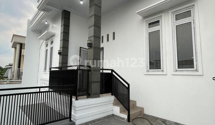 Rumah 4 Kamar di Harapan Indah Hanya 2,5 M (13693 Mar) 2