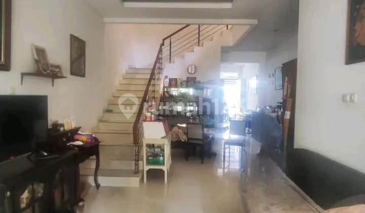 Dijual Rumah Bagus Siap Huni Lingkungan Tenang Harga di Bawah Pasaran di Kalibata Jakarta Selatan 2