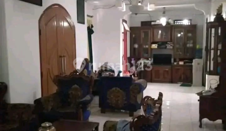 Dijual Rumah 3 Lantai Lokasi Strategis di Klender Jakarta Timur 2