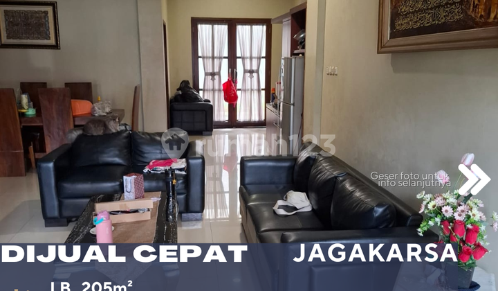 Dijual Rumah Lokasi Strategis di Jagakarsa Jakarta Selatan