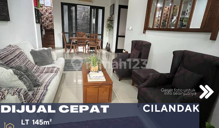 Cilandak Jakarta Selatan Jual Rumah Bagus 2 Lantai Dengan Rooftop