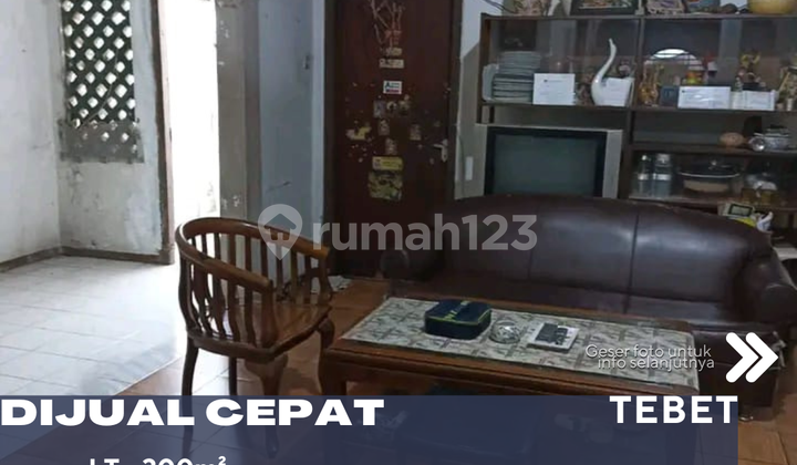 Dijual Rumah Lama Siap Huni Posisi Hoek di Tebet Jakarta Selatan