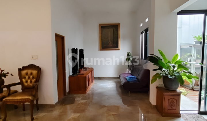 Dijual Cepat Rumah Lokasi Strategis di Cipayung Jakarta Timur 2