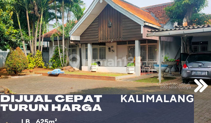For Sale House in a Complex Strategic Location in Kalimalang, East Jakarta For Sale House in a Complex Strategic Location in Kalimalang, East Jakarta