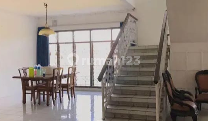 Dijual Rumah 2 Lantai Pinggir Jalan Raya Lokasi Strategis di Cimanggis Depok