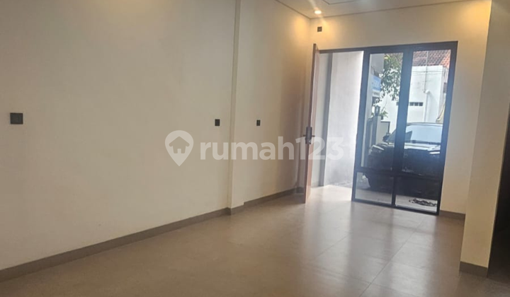 Dijual Rumah Dalam Komplek Lingkungan Tenang dan Nyaman di Pasar Minggu Jakarta Selatan 2