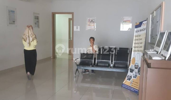 Dijual Murah Gedung di Pasar Senen Harga di Bawah NJOP di Senen Jakarta Pusat